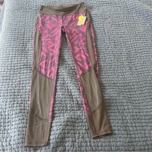 NEW Danskin Now Performance Fitted Fashion Leggings, Women’s Size XS (0-2)